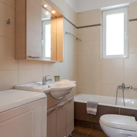 Апартаменты Hellinikon Homm Close To The Metro